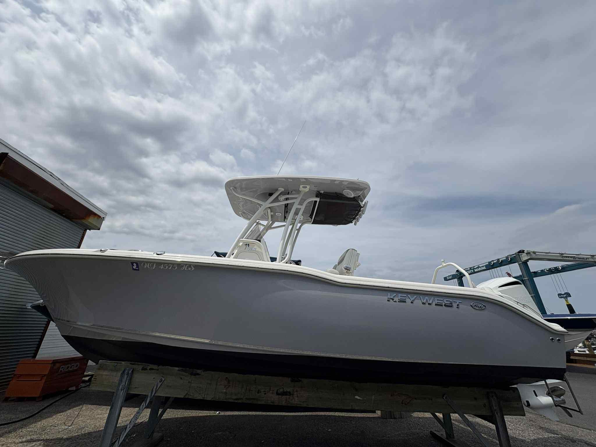 2023 Key West 239FS