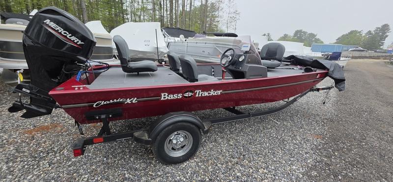 Tracker Bass Tracker Classic XL 2020 Tracker BT CLASSIC XL bass boat with Mercury engine on gravel lot.
