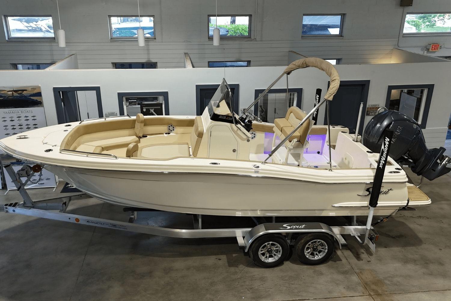 2024 Scout 215 XSF
