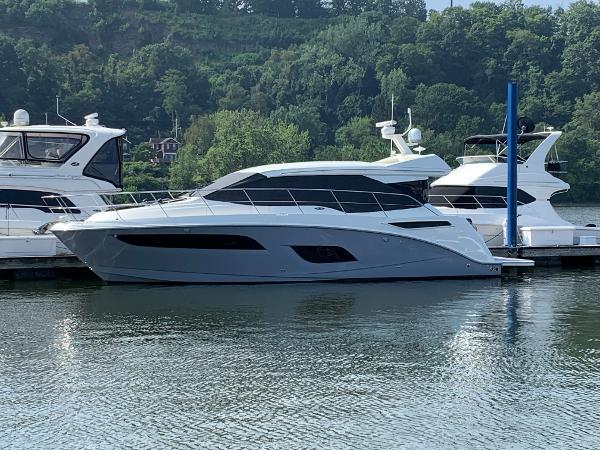 2017 Sea Ray 460 Sundancer