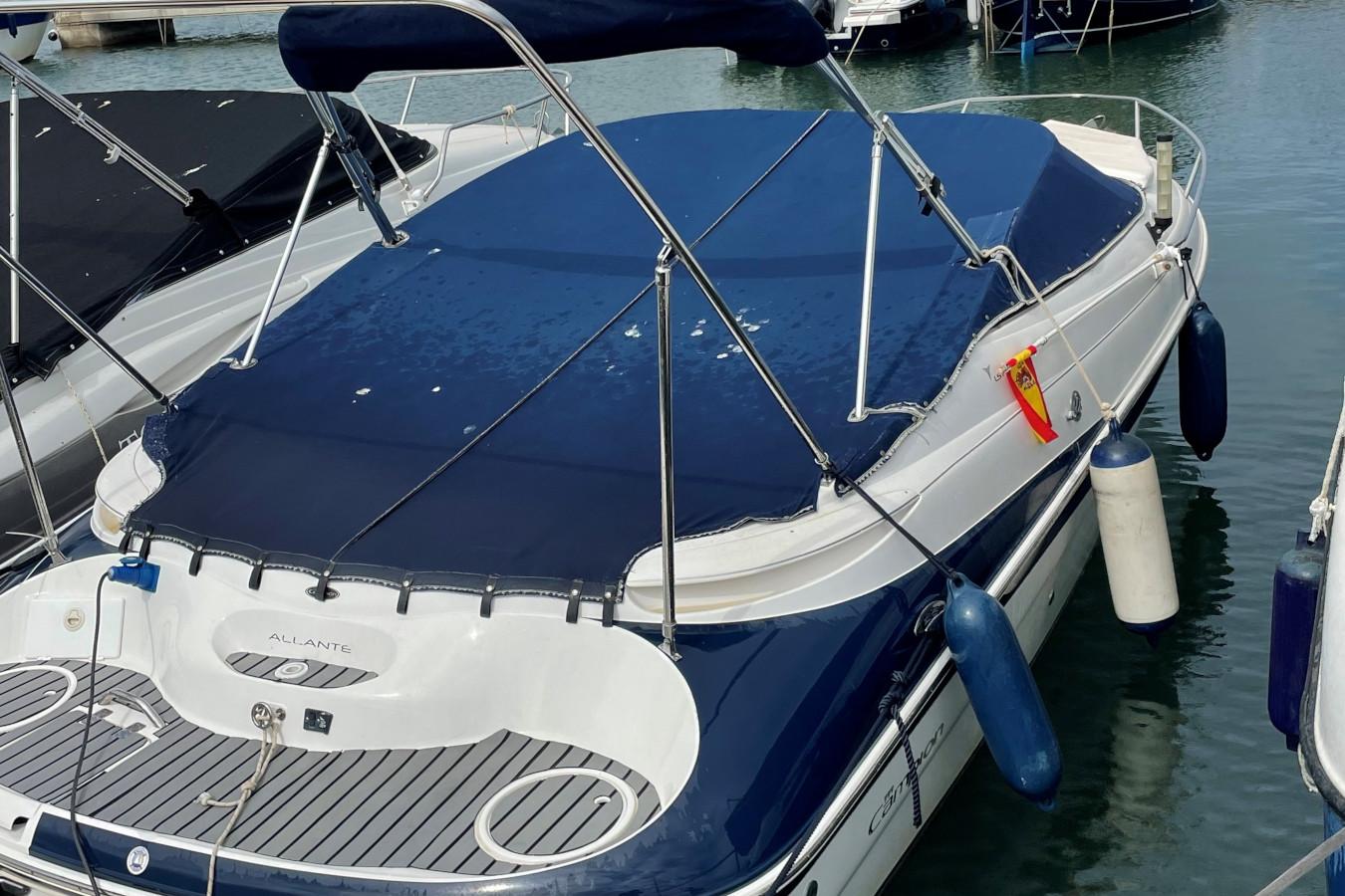 2002 Campion Allante LX 705i Sport Cabin