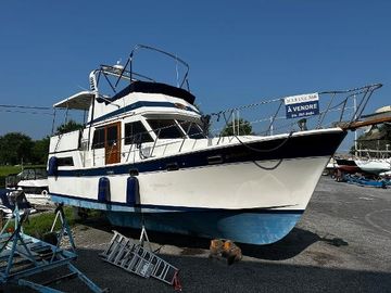 1990 Marine Trader Sundeck 36
