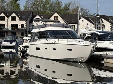 2011 Sealine F42