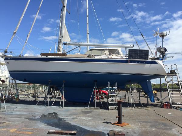 2005 Hallberg-Rassy 48
