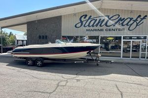Chris-Craft Launch 27 2018 Chris-Craft Launch 27 boat on trailer at StanCraft Marine Center.