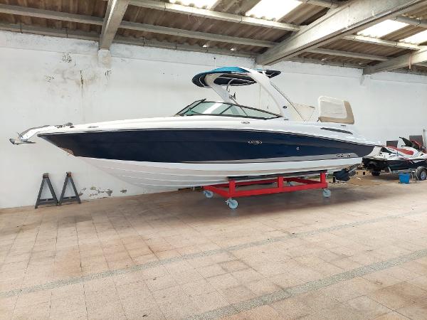 2011 Sea Ray 250 SLX