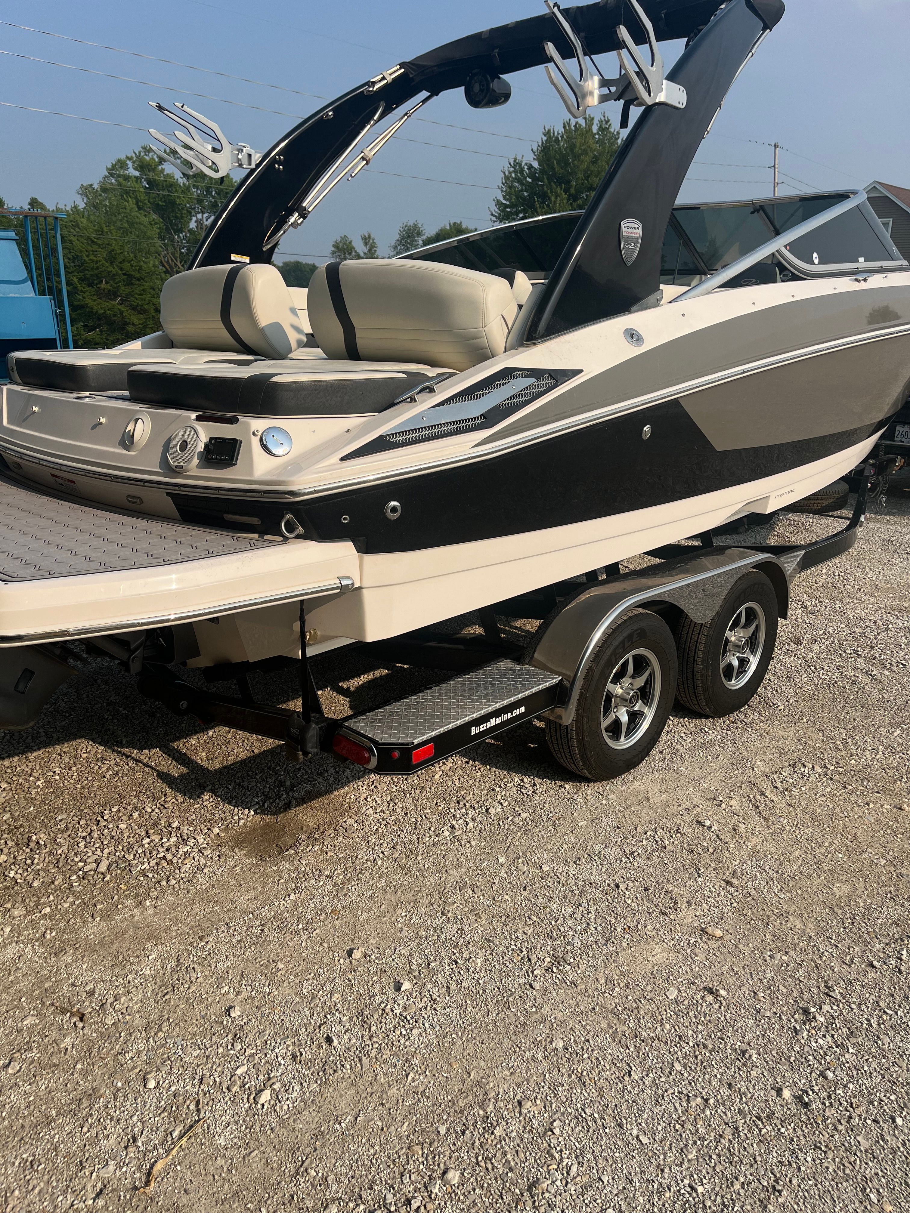 2017 Regal 2300 Bowrider