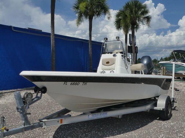 2017 NauticStar 1910 NauticBay