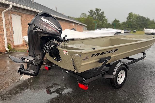 2025 Tracker Grizzly 1754 Jon