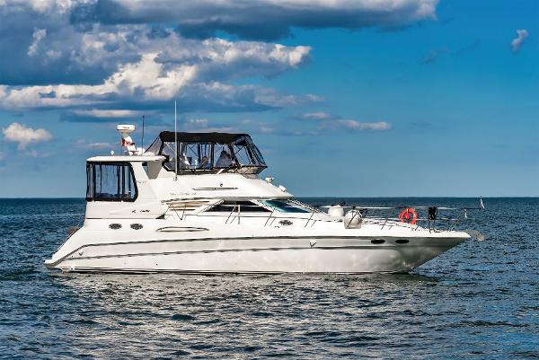 1998 Sea Ray 420 Aft Cabin