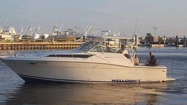 1996 Wellcraft 330 Coastal