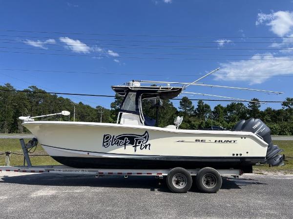 2006 Sea Hunt Triton 260