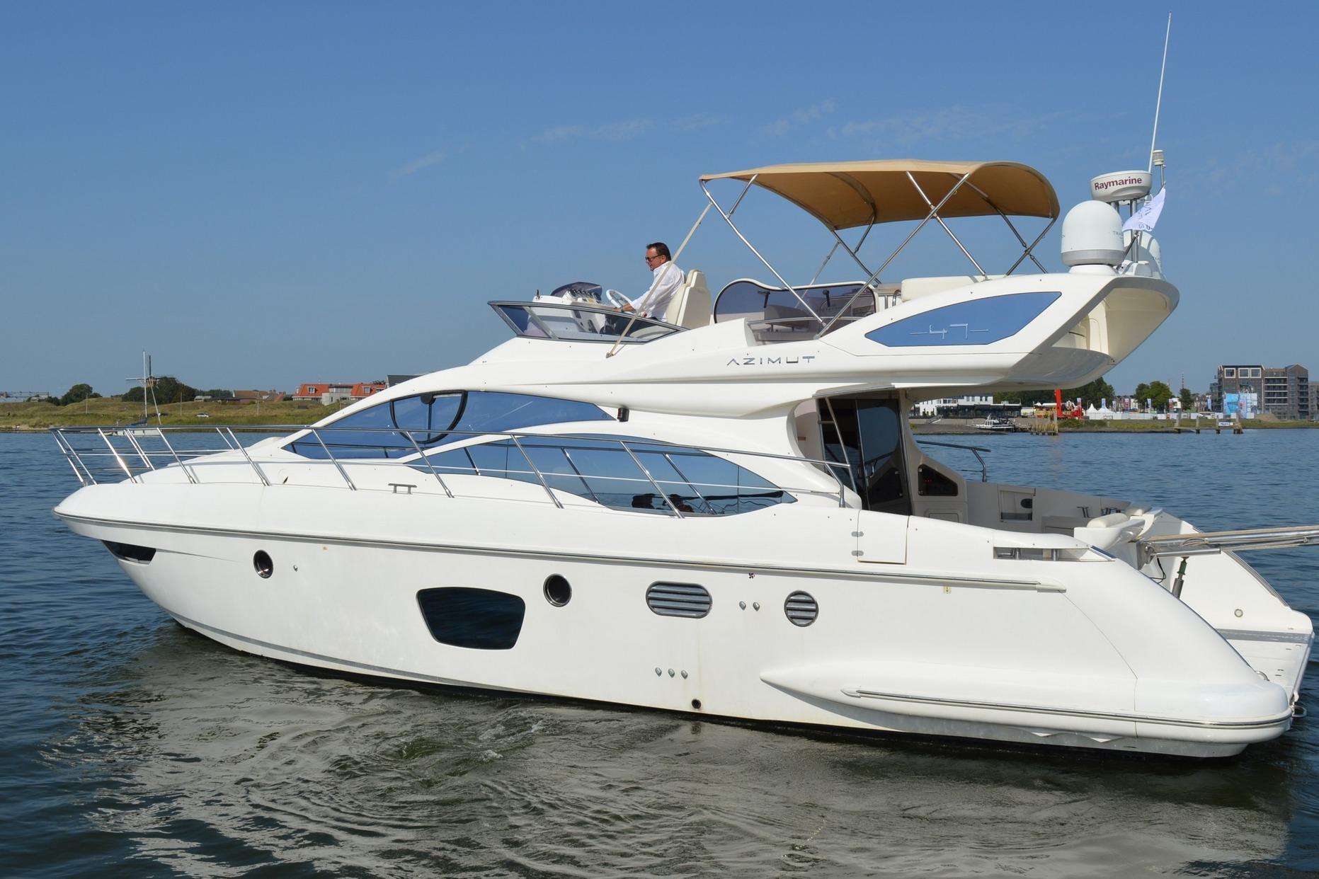 2007 Azimut 47 Fly