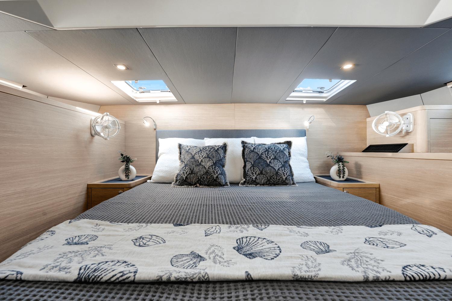 2024 Aquila 44 Yacht