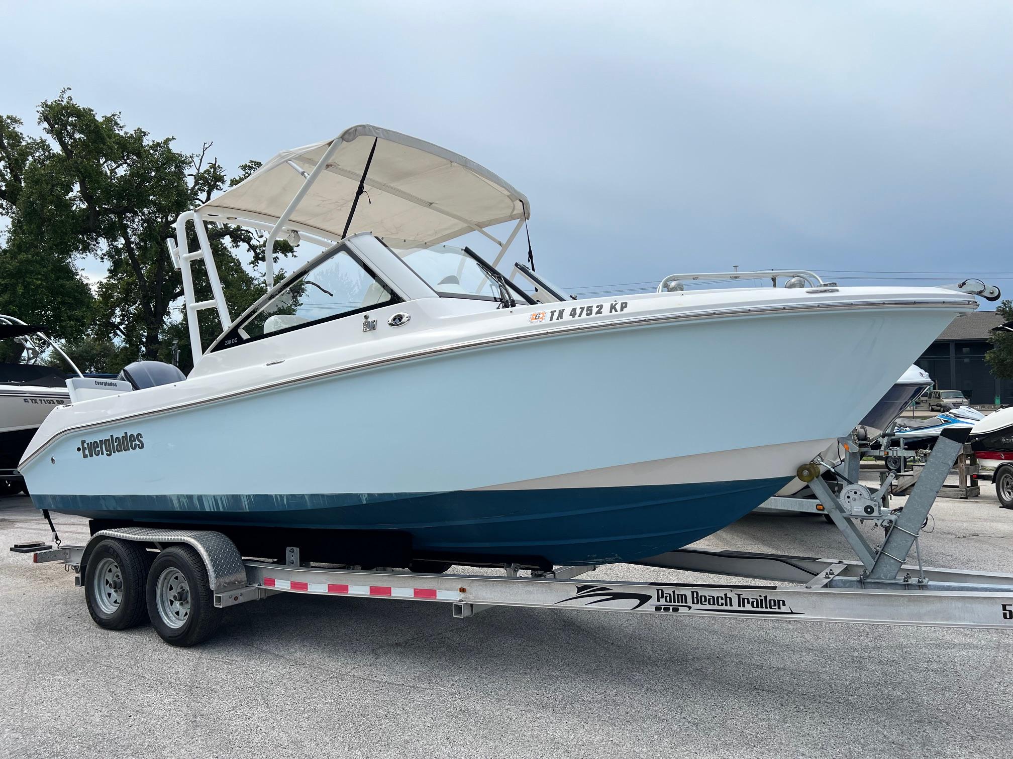 2013 Everglades 230 Dual Console