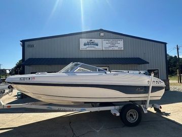 2003 Rinker 180