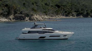 2018 Ferretti Yachts 780
