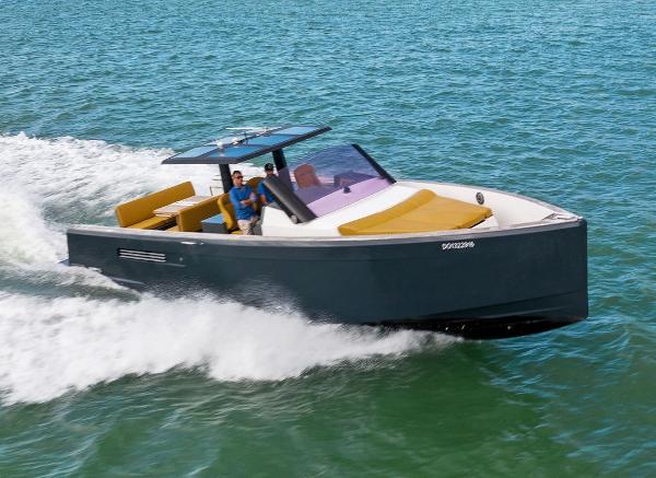 2011 Fjord 40 Open