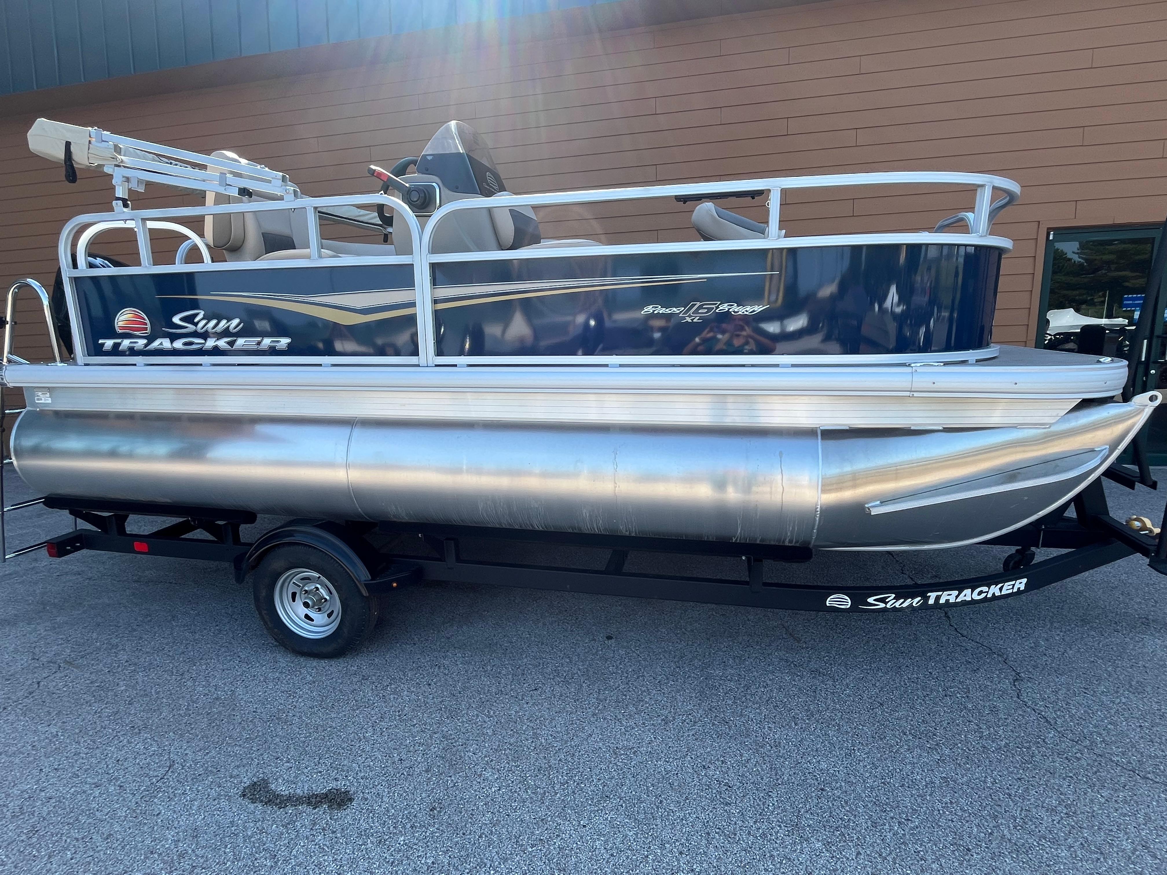 2025 Sun Tracker Bass Buggy 16 XL Select