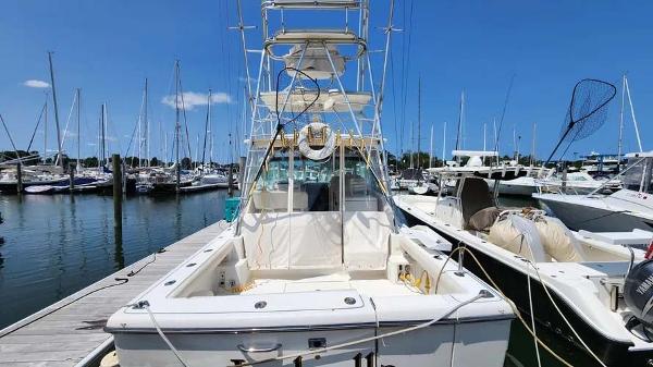 2000 Pursuit 3400 Express