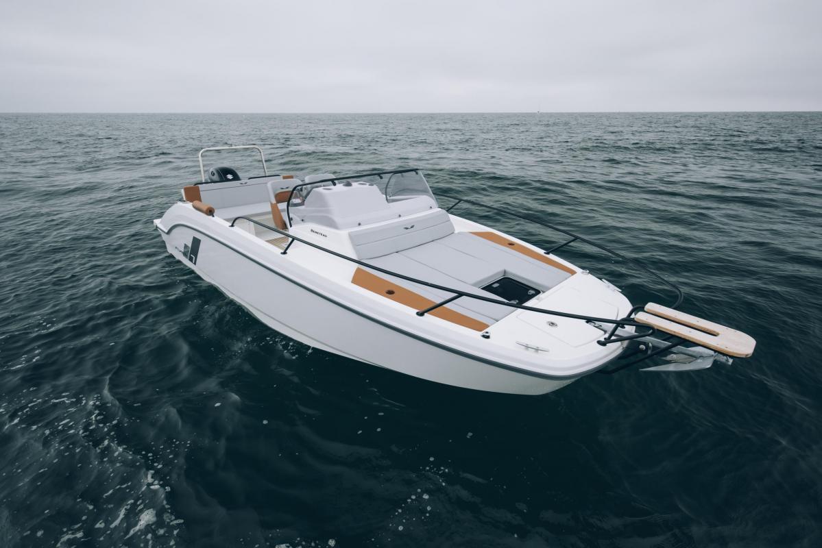 2024 Beneteau FLYER 7 SUNDECK