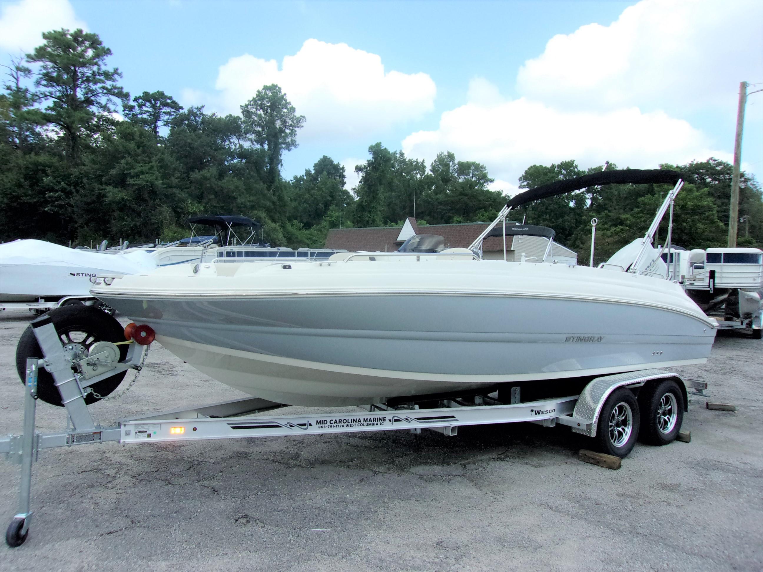 2023 Stingray 212SC