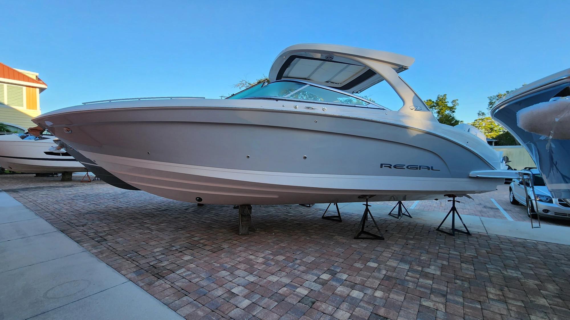 2024 Regal 33 OBX, Pompano Beach Florida - boats.com