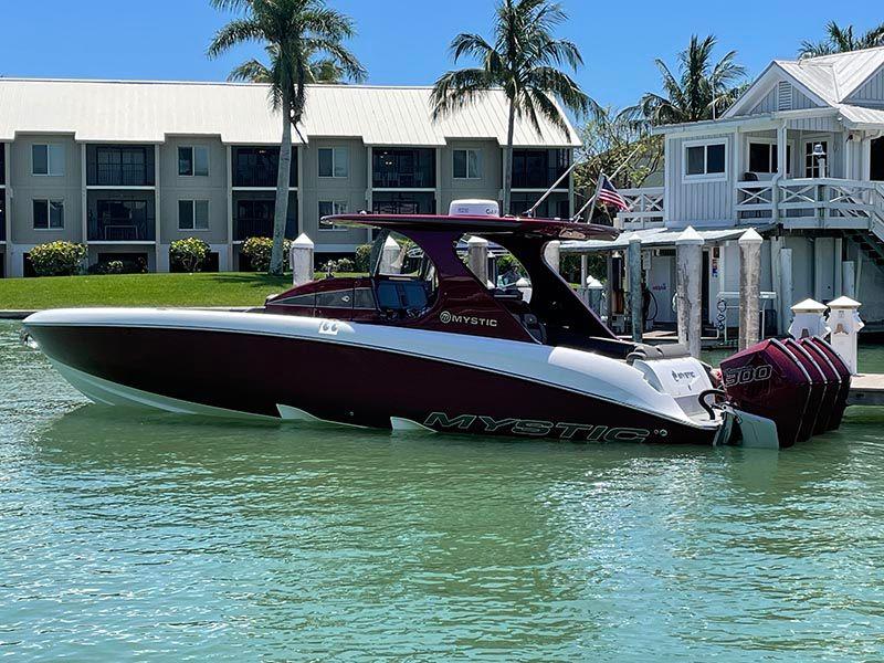 2021 Mystic Powerboats M3800