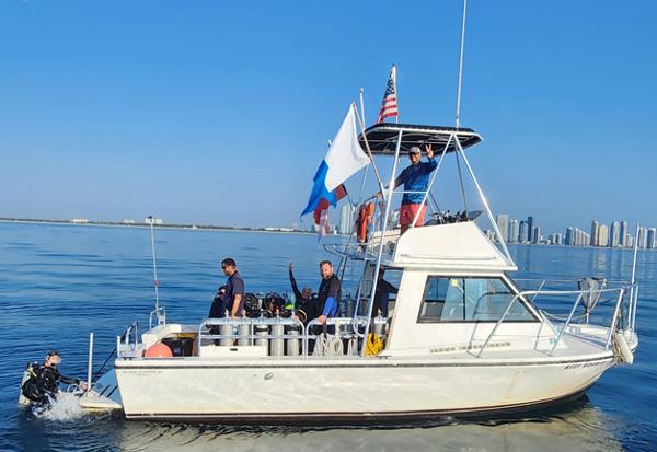 2001 Island Hopper Fly Bridge Dive Boat
