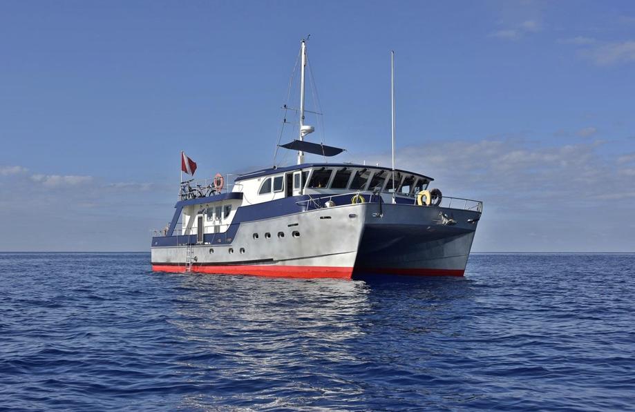 2008 Custom Submarine Carrier