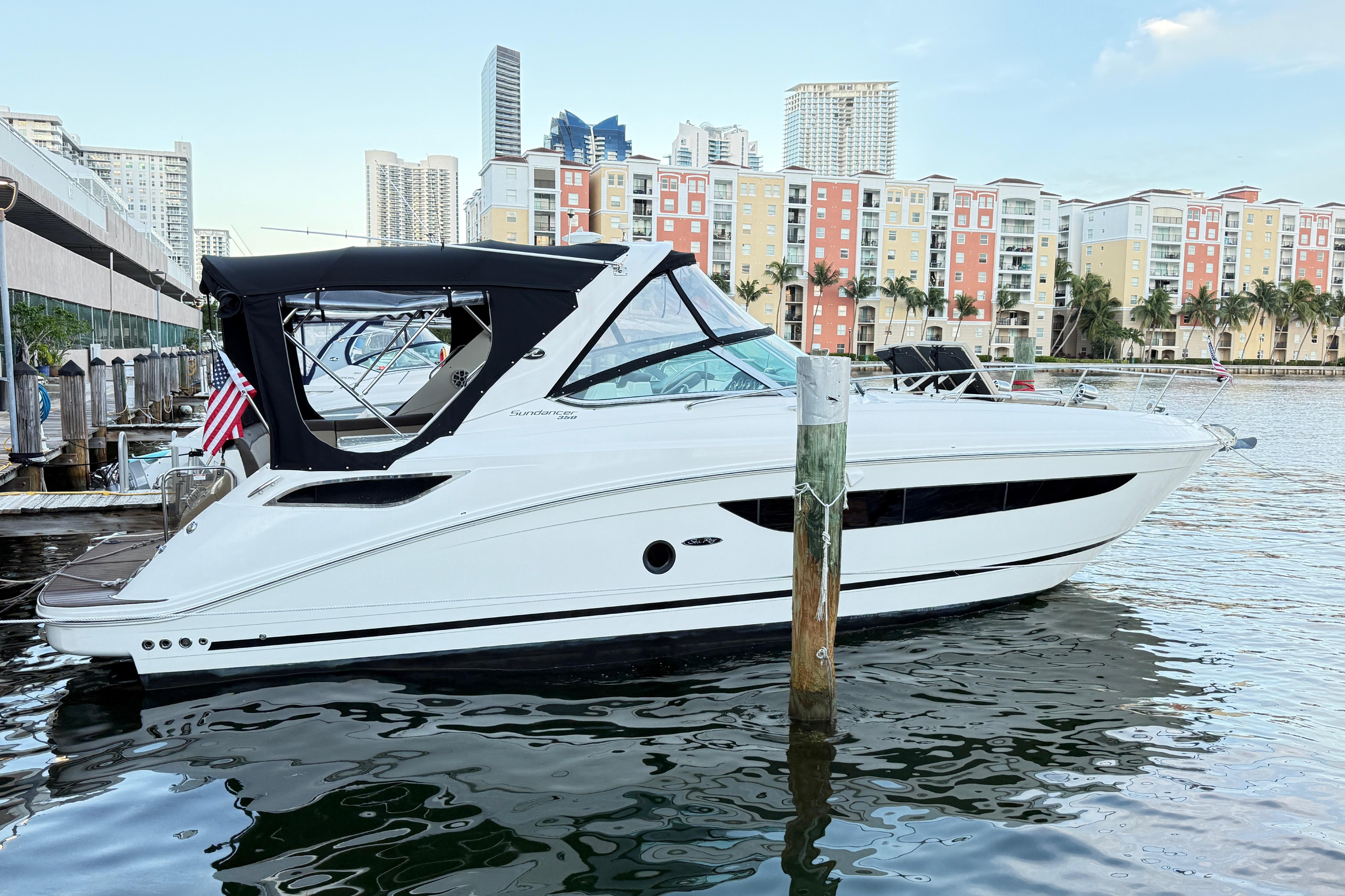 2015 Sea Ray 350 Sundancer