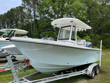2024 Parker 2200 Center Console