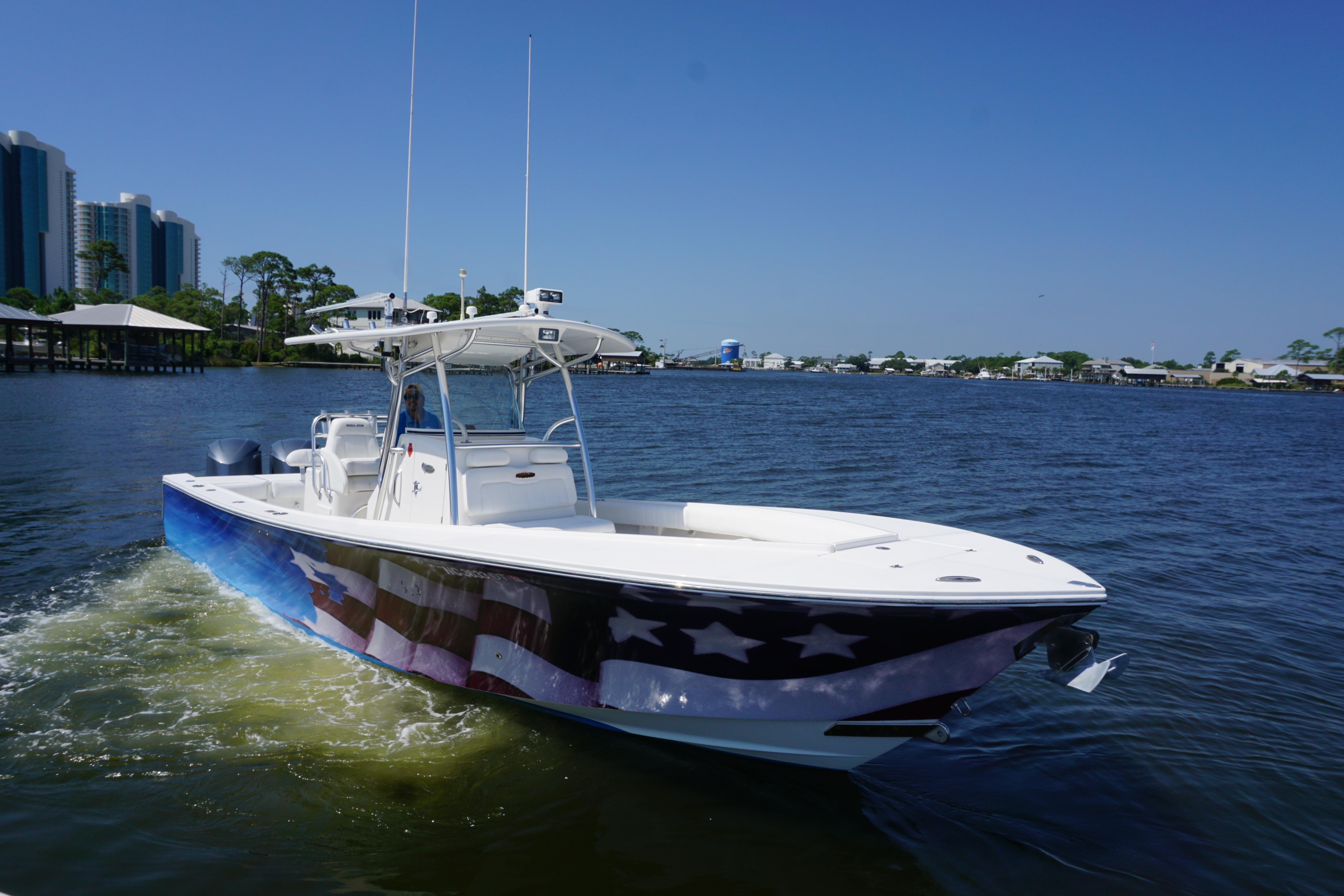 2012 Regulator 32 Forward Seating
