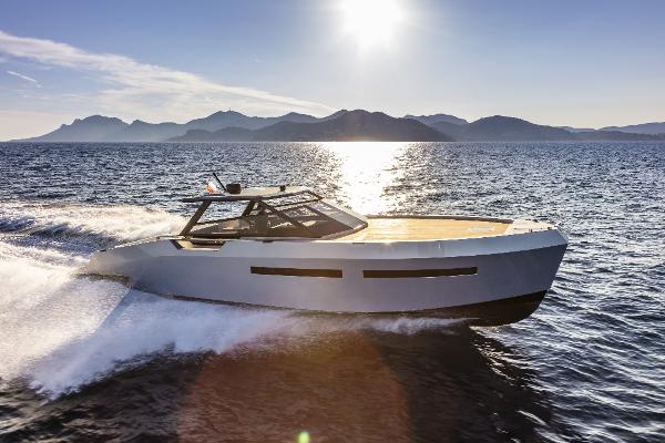2025 Mazu Yachts 52 HT