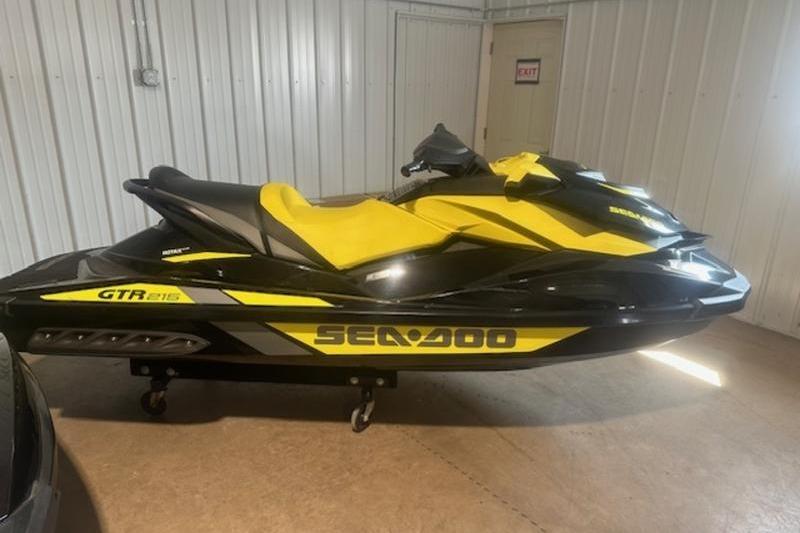 2016 Sea-Doo GTR 215