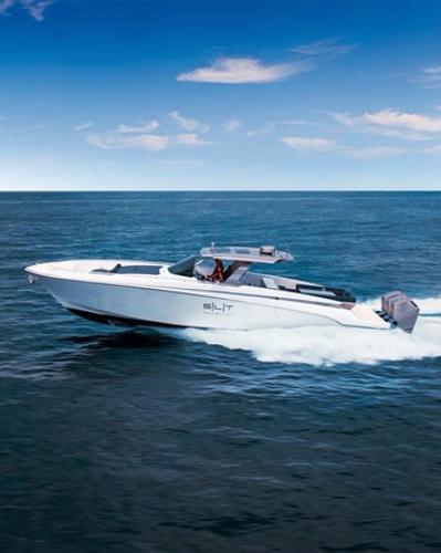2023 Canados 493 Gladiator