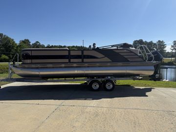 2025 Bentley Pontoons Elite Admiral 253