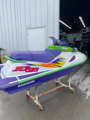 【2024年製 新品】 Kawasaki boats.com - sale for boats 900 Zxi 水上オートバイ用