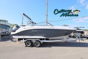 2025 Hurricane SunDeck 235 OB