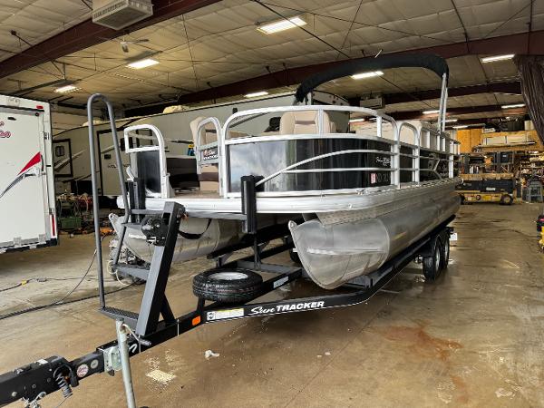 2019 Sun Tracker Fishin' Barge 20 DLX