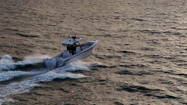 2025 Reef Runner 280