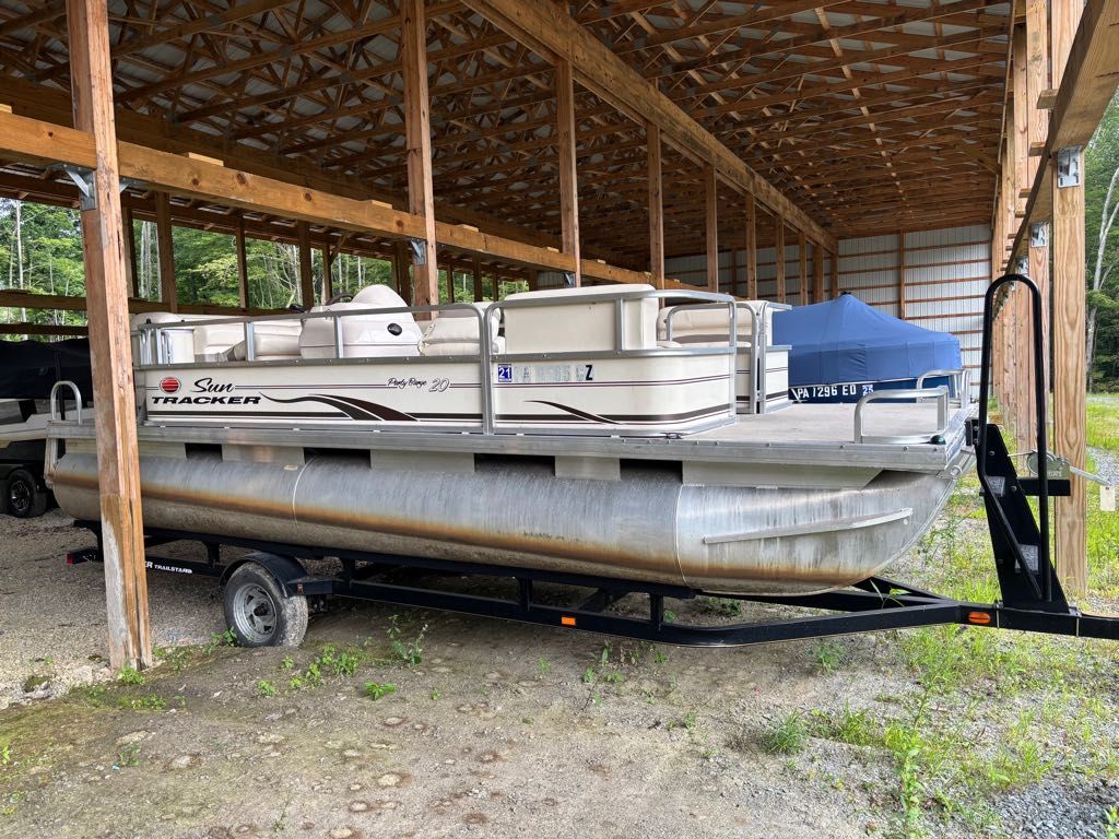 2007 Sun Tracker PARTY BARGE 20 Signature Series