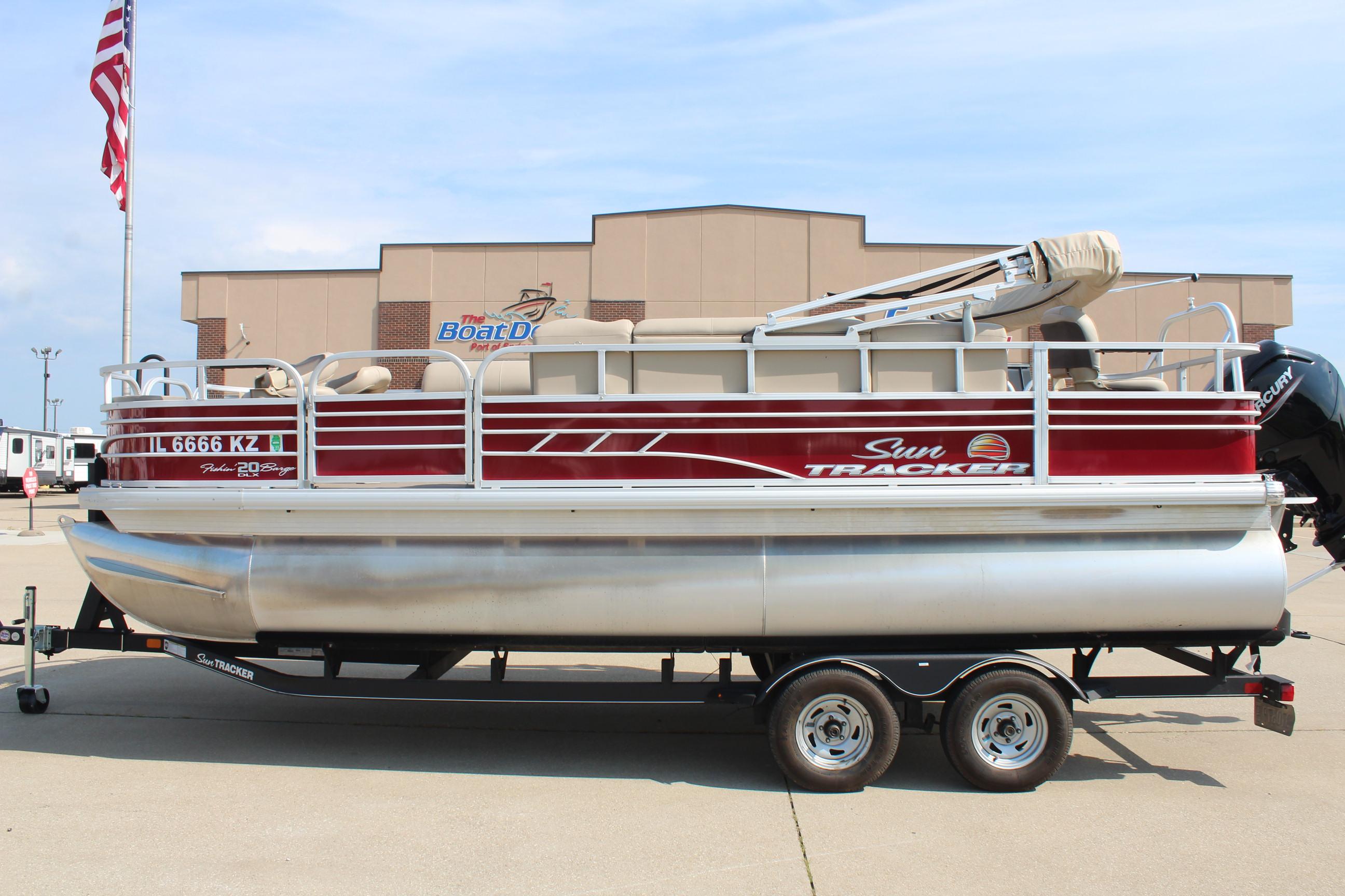 2020 Sun Tracker Fishin' Barge 20 DLX