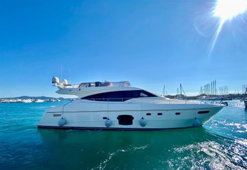 2008 Ferretti Yachts 592