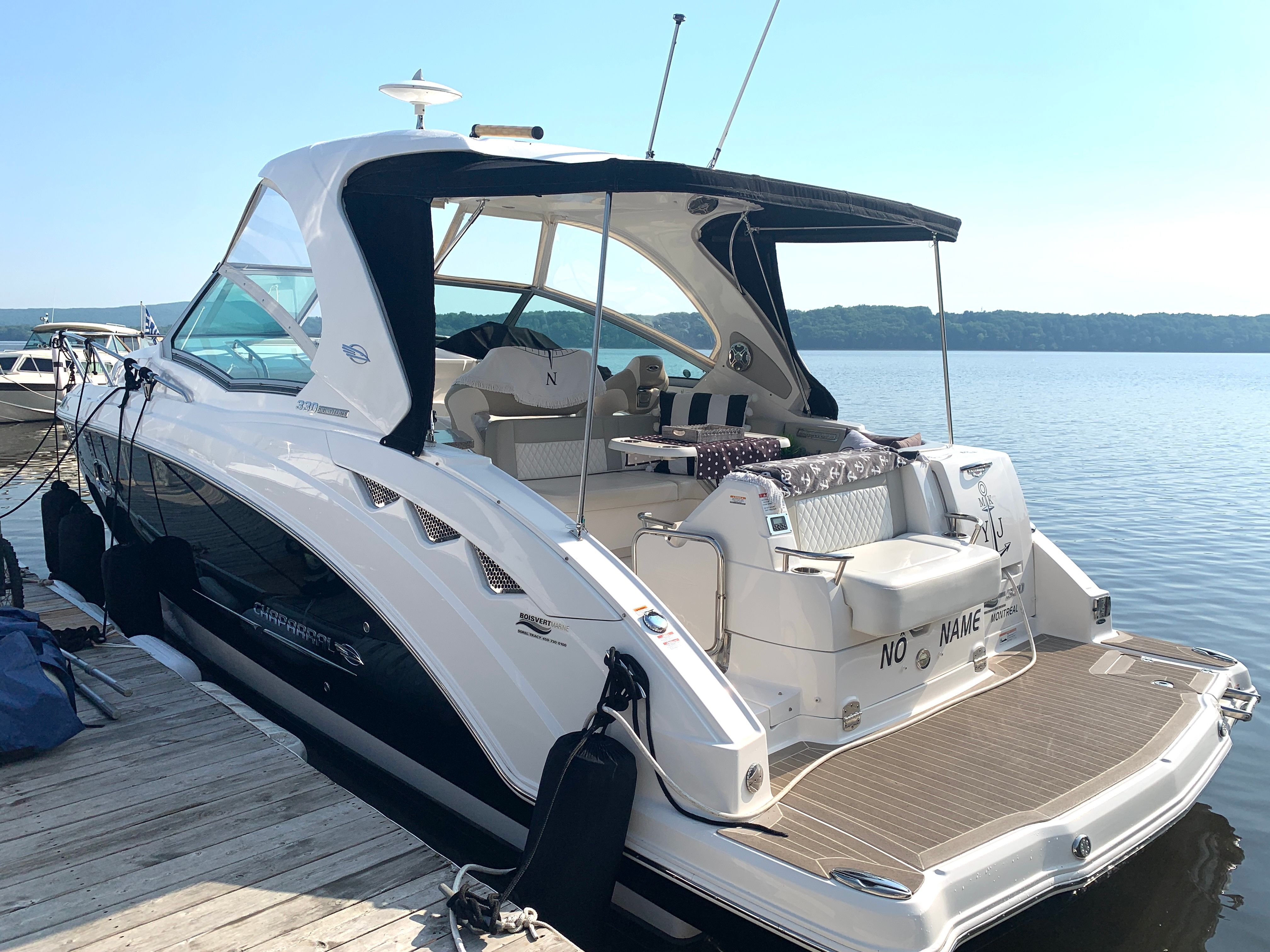 2014 Chaparral 330 Signature