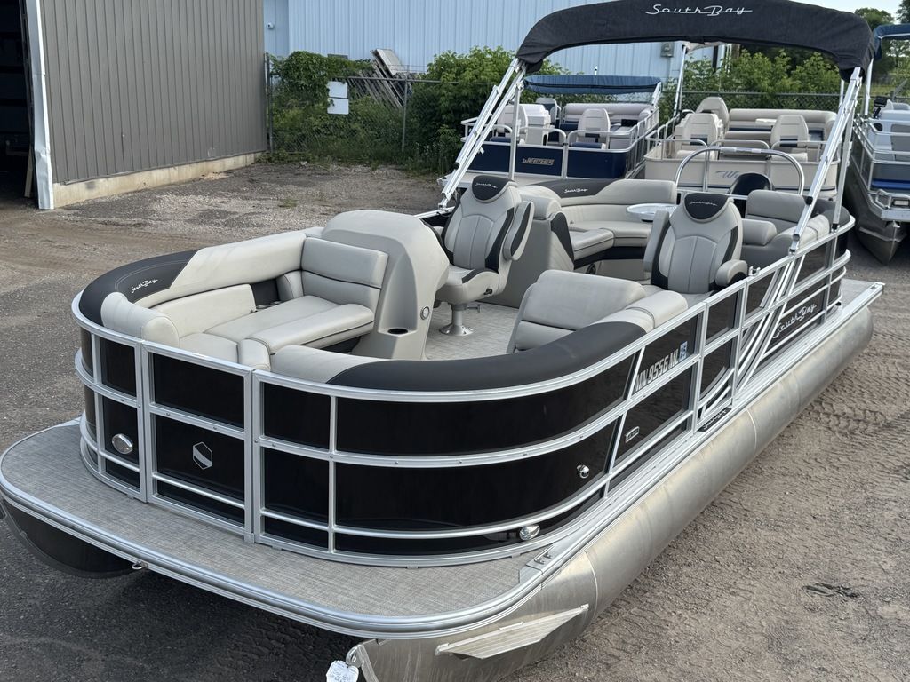 2023 South Bay 224RS LE Pontoon & 140HP Suzuki 4-Stroke EFI