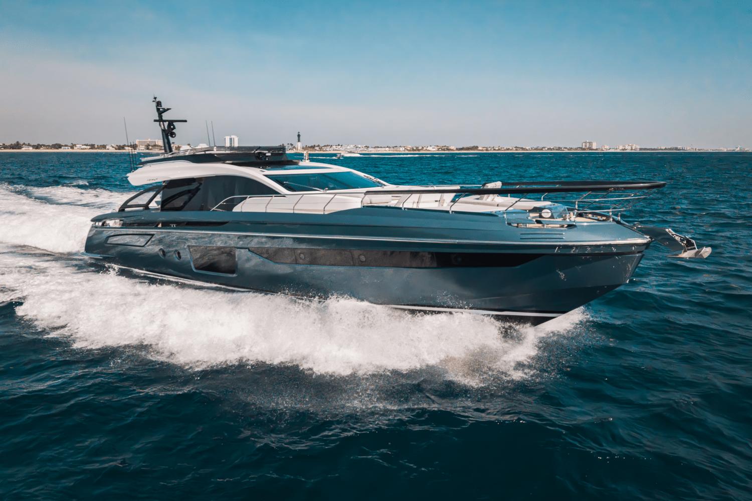 2025 Azimut S8