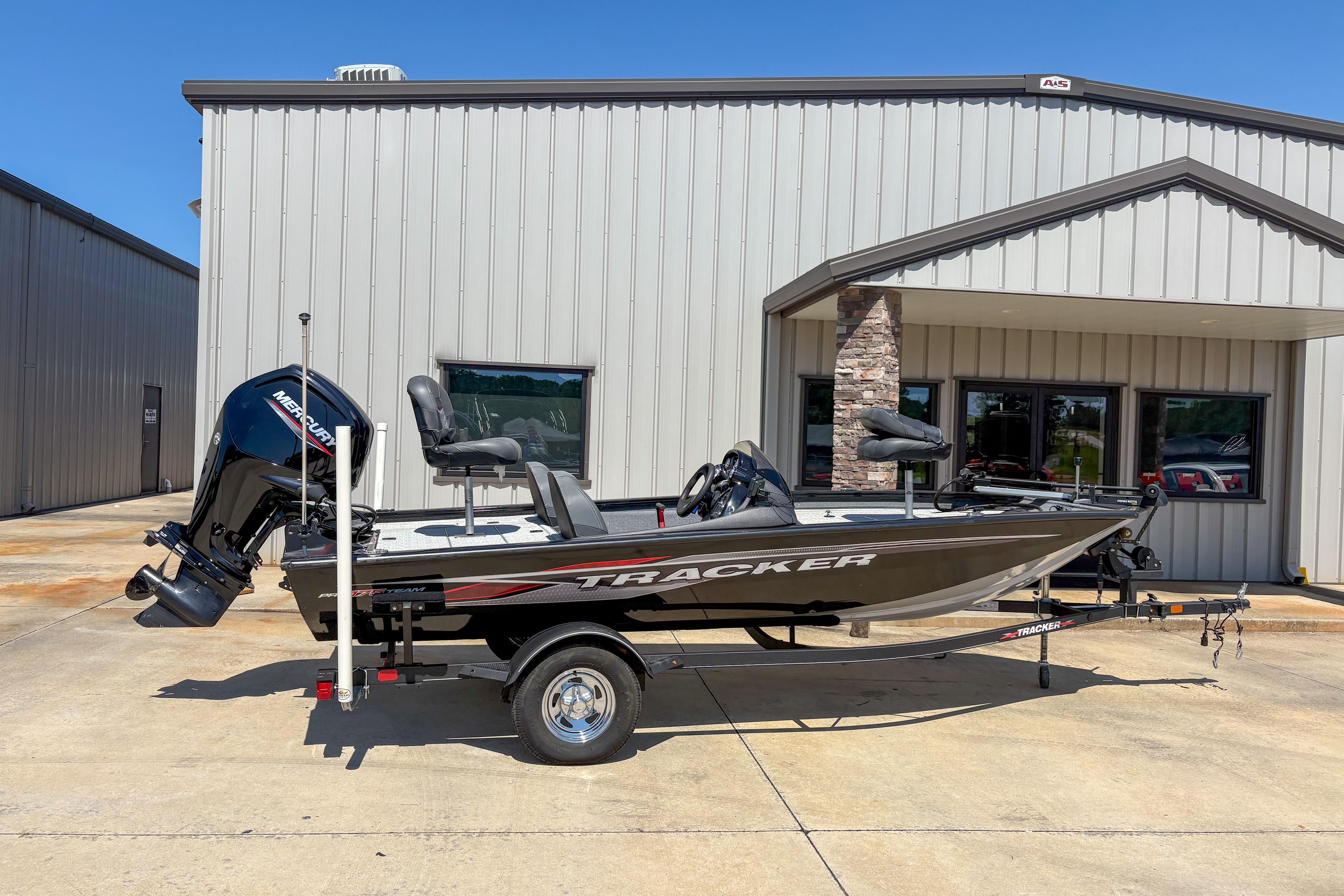2021 Tracker Pro Team 175 TXW