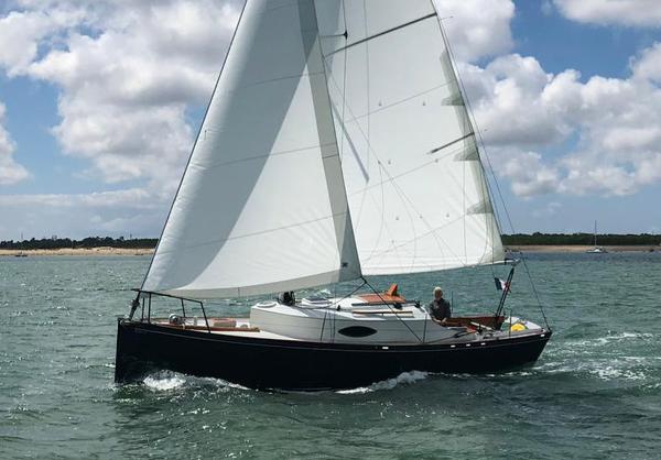 FREIGHTeCOM - Two crew boats shipped from La Rochelle