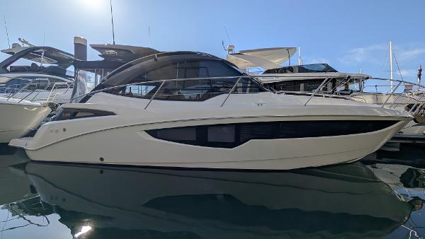 Galeon 335 HTS